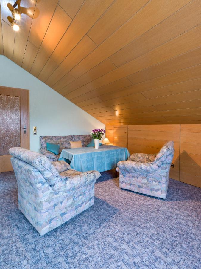 Ferienwohnung Christel Lorenz Merzig Buitenkant foto